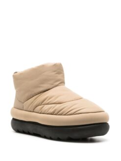 UGG Classic Maxi Mini boots